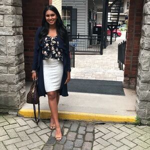 Cropped blue floral flowy top